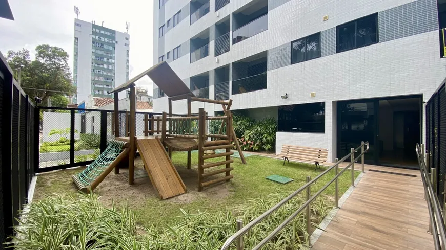 Foto 1 de Apartamento com 3 Quartos à venda, 66m² em Espinheiro, Recife