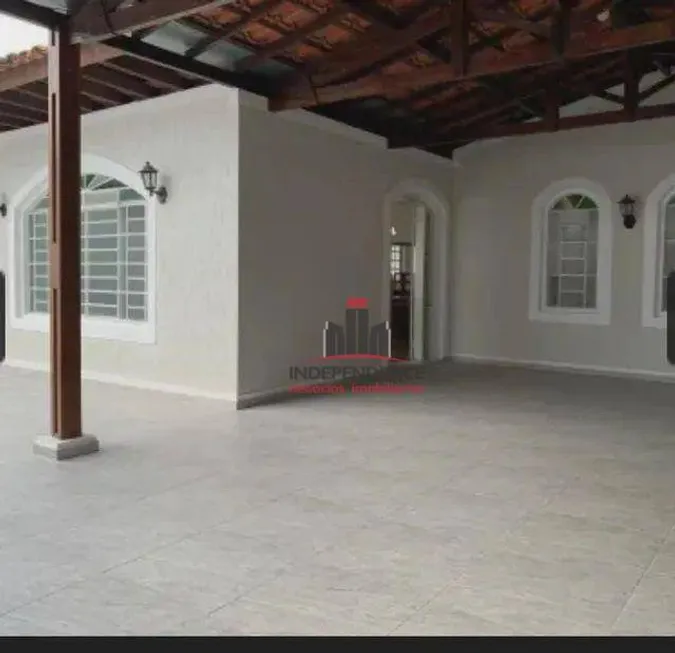 Foto 1 de Casa com 3 Quartos à venda, 210m² em Jardim Satélite, São José dos Campos