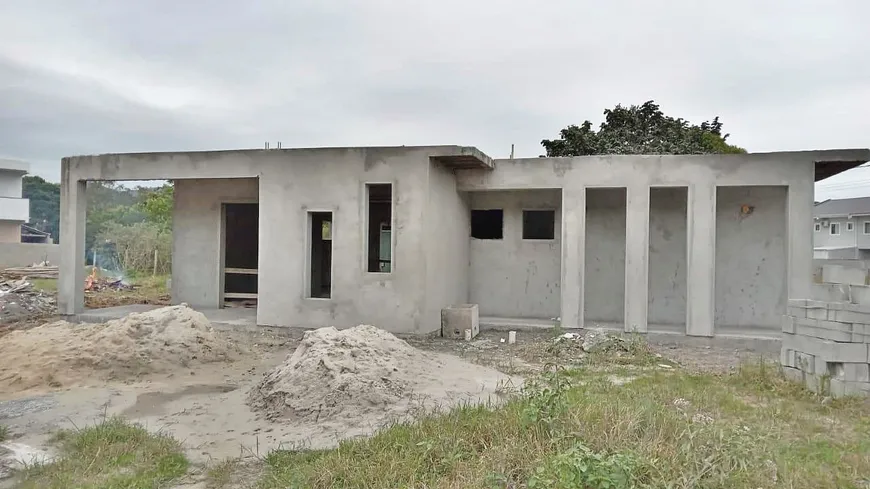 Foto 1 de Casa com 2 Quartos à venda, 105m² em Forquilhas, São José