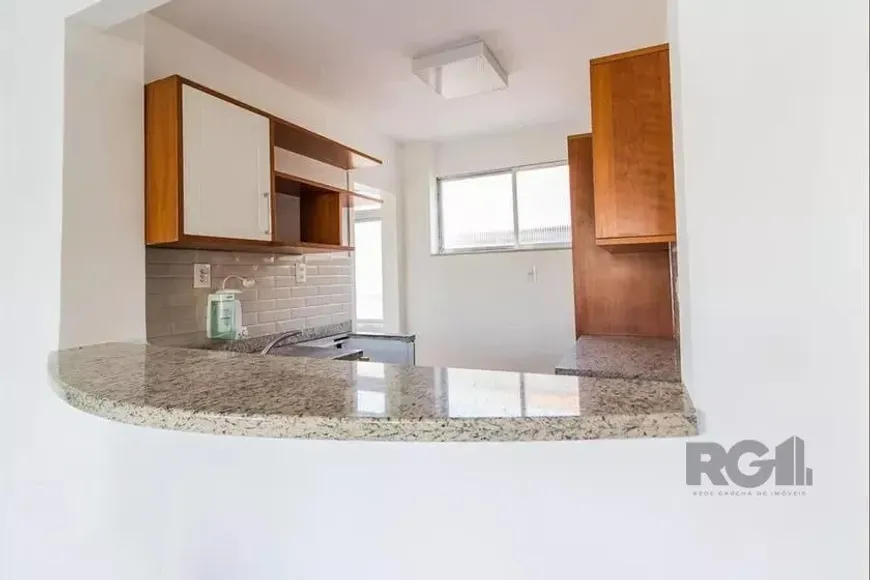 Foto 1 de Apartamento com 3 Quartos à venda, 63m² em Jardim Botânico, Porto Alegre