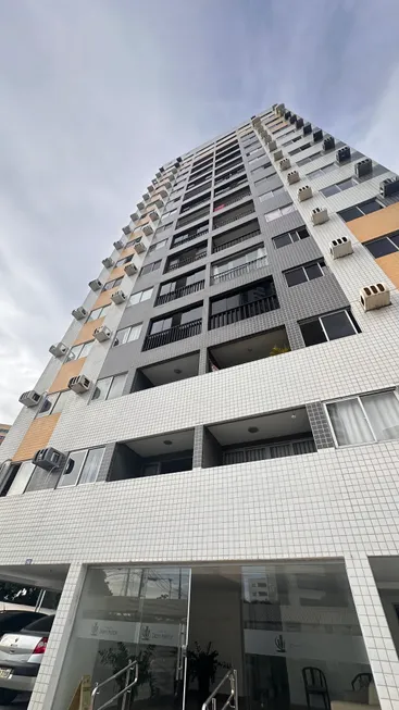 Foto 1 de Apartamento com 2 Quartos à venda, 57m² em Petrópolis, Natal