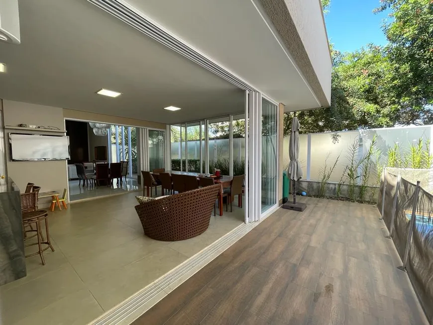 Foto 1 de Casa de Condomínio com 4 Quartos à venda, 256m² em Jardins Valencia, Goiânia