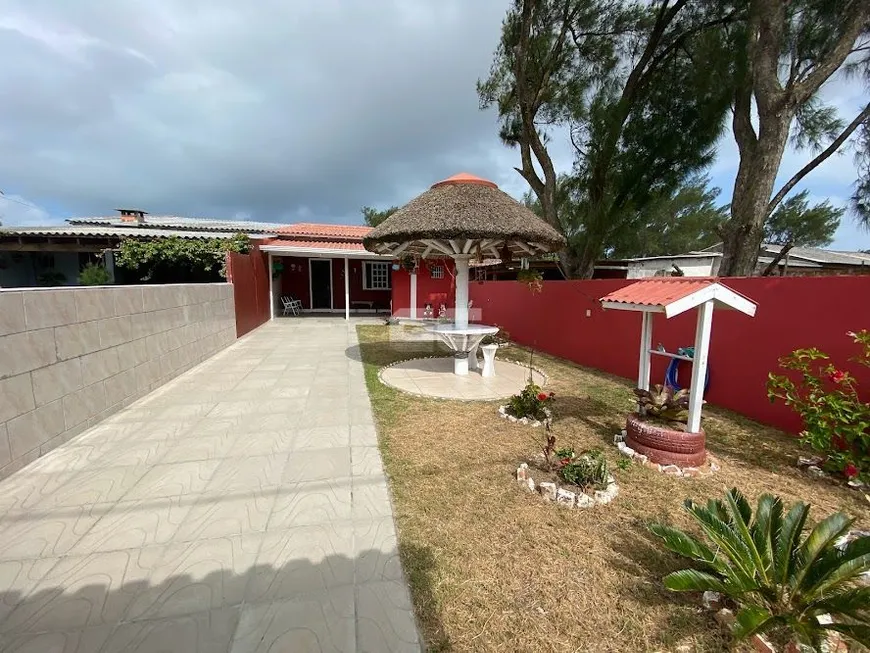 Foto 1 de Casa com 2 Quartos à venda, 68m² em Costa do Sol, Cidreira