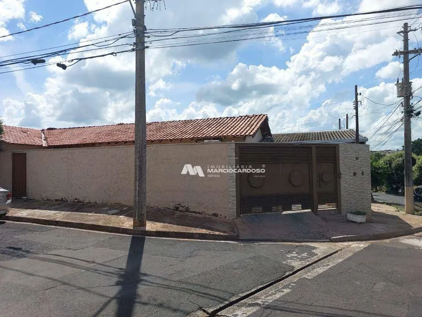 Foto 1 de Casa com 3 Quartos à venda, 121m² em Conjunto Habitacional São Deocleciano, São José do Rio Preto