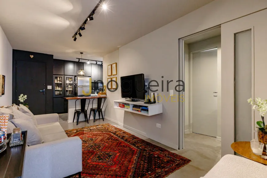 Foto 1 de Apartamento com 2 Quartos à venda, 60m² em Itaim Bibi, São Paulo