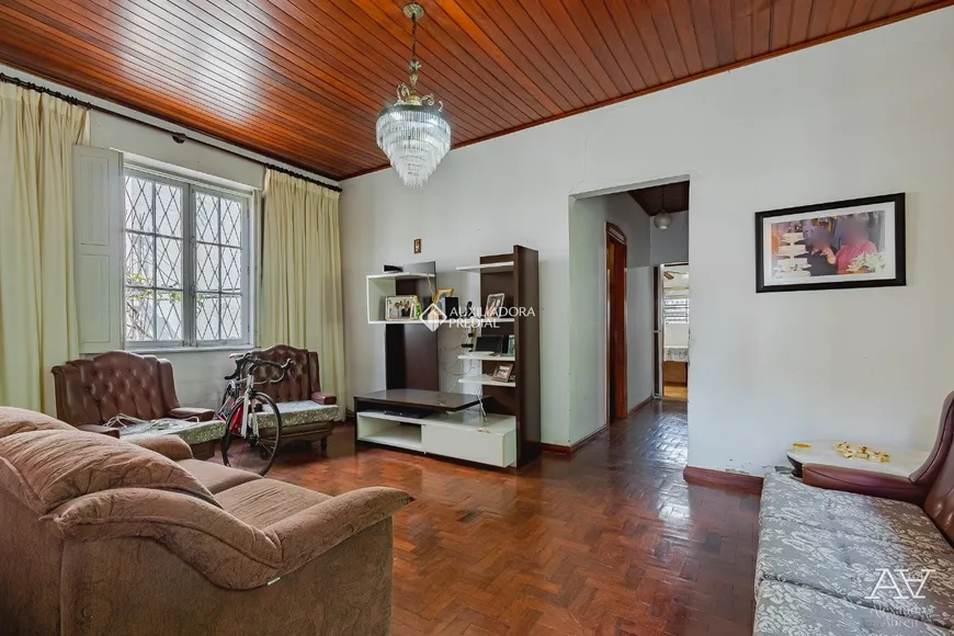 Foto 1 de Casa com 3 Quartos à venda, 186m² em Partenon, Porto Alegre
