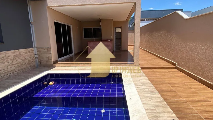 Foto 1 de Casa com 3 Quartos para alugar, 250m² em Condomínio Belvedere, Cuiabá