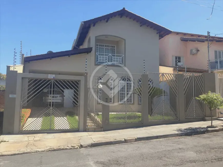 Foto 1 de Casa com 2 Quartos à venda, 134m² em Gloria, Várzea Grande