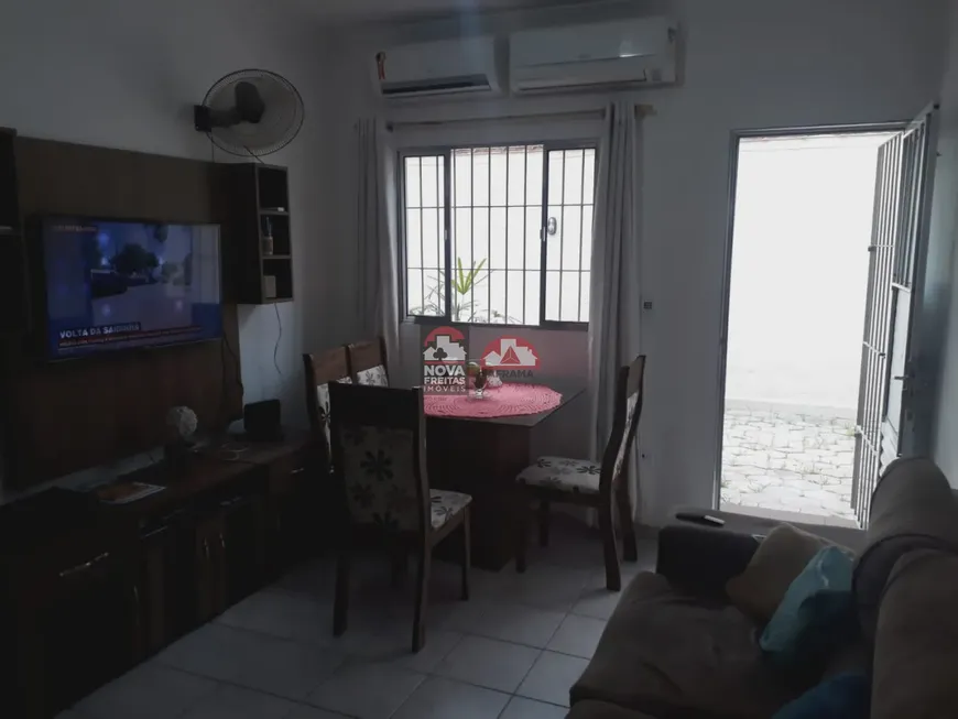 Foto 1 de Casa com 2 Quartos à venda, 62m² em Martim de Sa, Caraguatatuba