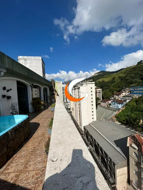 Foto 1 de Apartamento com 3 Quartos à venda, 185m² em Centro, Petrópolis