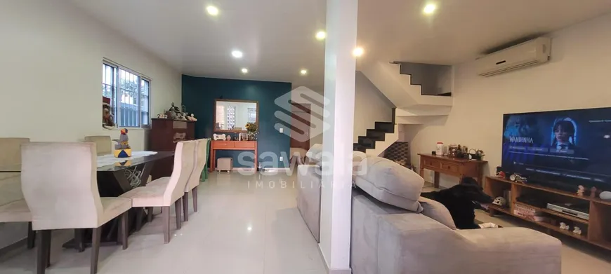 Foto 1 de Casa com 4 Quartos para alugar, 370m² em Recreio Dos Bandeirantes, Rio de Janeiro