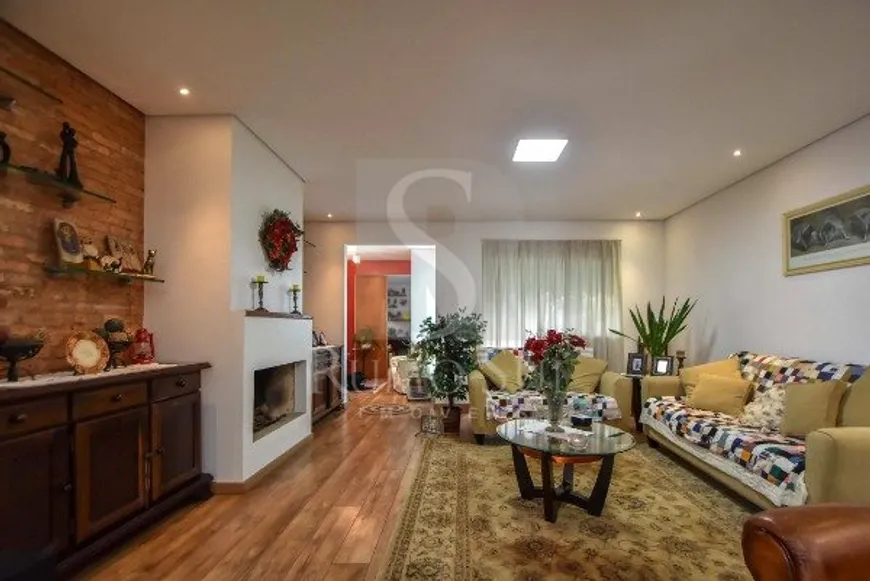 Foto 1 de Casa com 5 Quartos à venda, 450m² em Alto Da Boa Vista, São Paulo