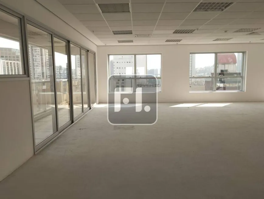 Foto 1 de Sala Comercial para alugar, 110m² em Vila Olímpia, São Paulo