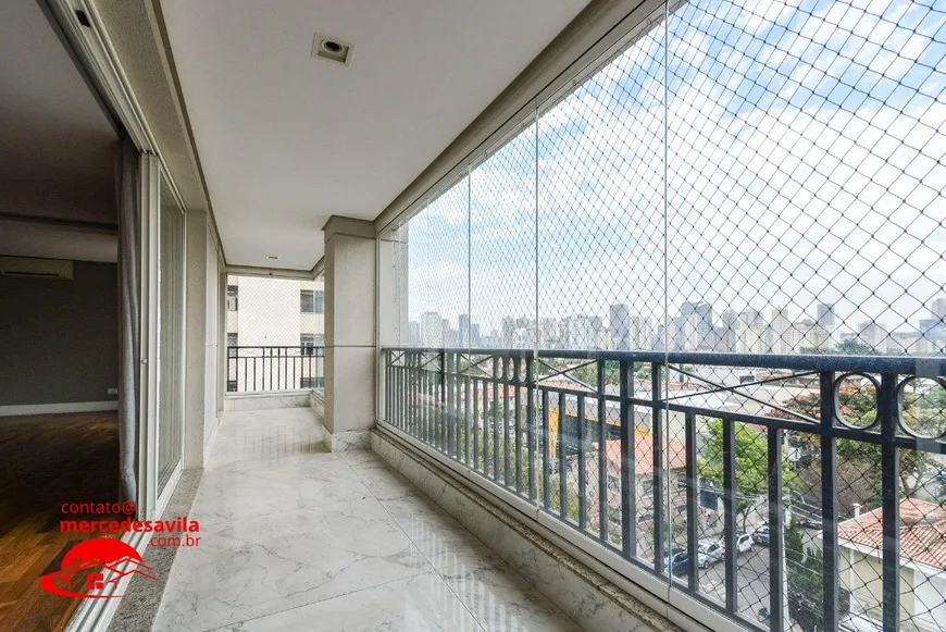 Foto 1 de Apartamento com 3 Quartos à venda, 235m² em Brooklin, São Paulo