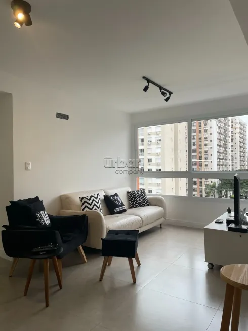 Foto 1 de Apartamento com 1 Quarto à venda, 50m² em Passo D areia, Porto Alegre