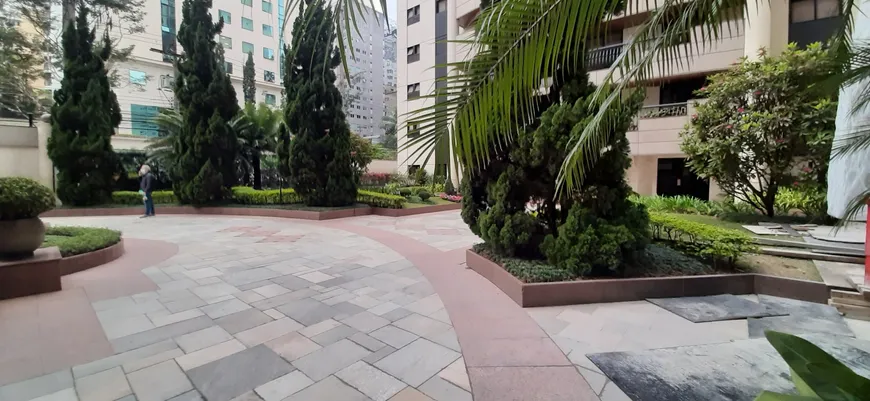 Foto 1 de Apartamento com 4 Quartos à venda, 190m² em Jardim América, São Paulo