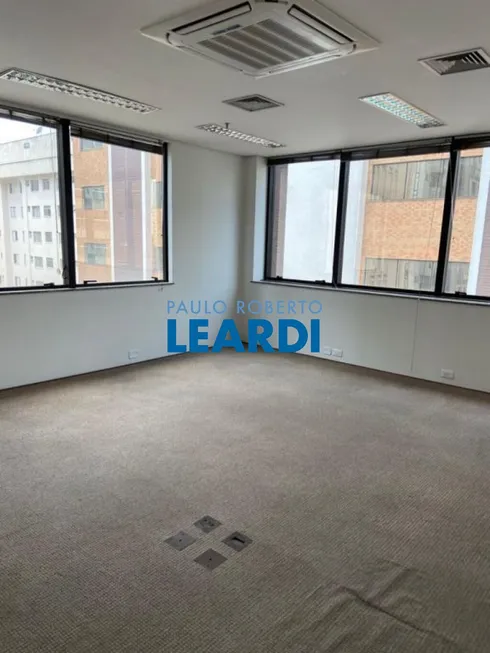 Foto 1 de Sala Comercial para alugar, 129m² em Moema, São Paulo