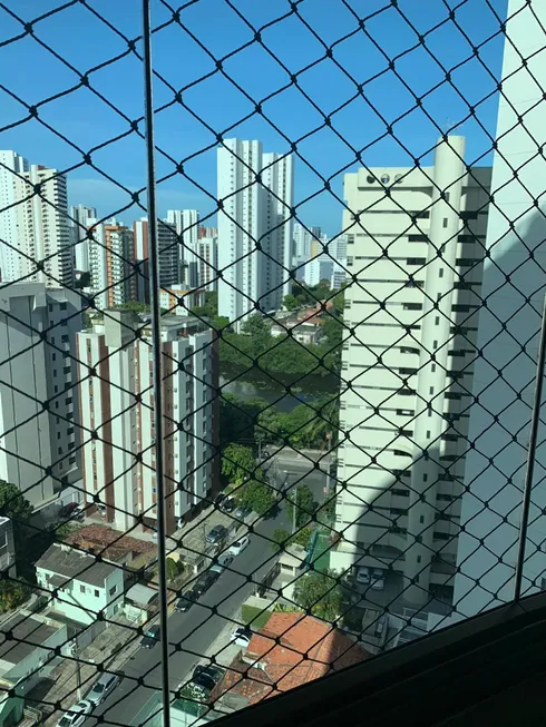 Foto 1 de Apartamento com 2 Quartos à venda, 95m² em Madalena, Recife