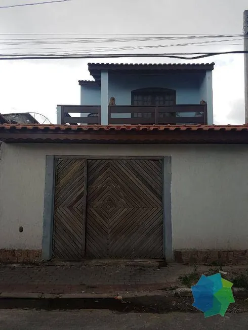 Foto 1 de Casa com 3 Quartos à venda, 200m² em Vila Perreli, Poá