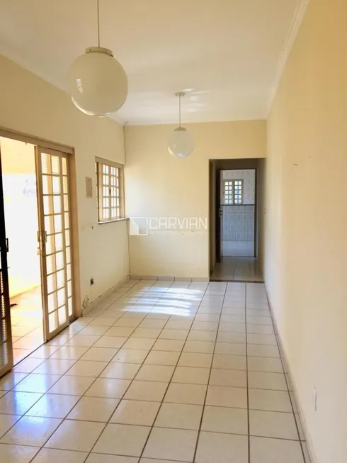 Foto 1 de Casa com 3 Quartos à venda, 100m² em Vila Seixas, Ribeirão Preto