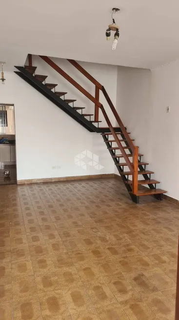 Foto 1 de Casa com 3 Quartos à venda, 80m² em Vila Bertioga, São Paulo