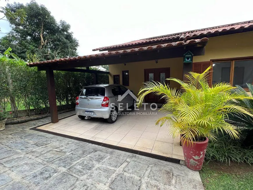 Foto 1 de Casa de Condomínio com 4 Quartos à venda, 219m² em Piratininga, Niterói