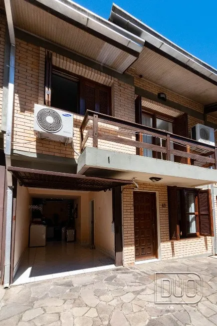 Foto 1 de Sobrado com 3 Quartos à venda, 95m² em Jardelino Ramos, Caxias do Sul