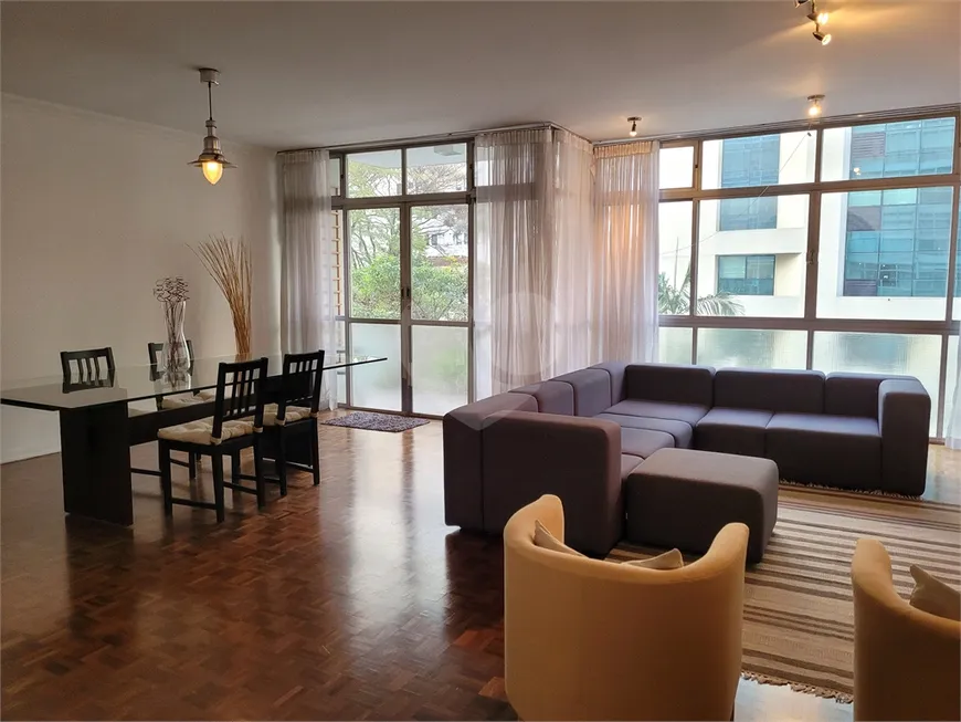 Foto 1 de Apartamento com 3 Quartos à venda, 166m² em Jardim Paulista, São Paulo