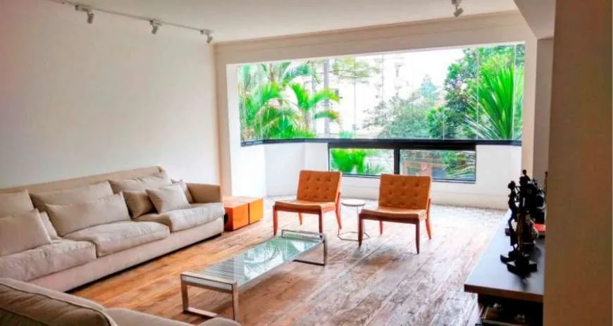 Foto 1 de Apartamento com 2 Quartos à venda, 236m² em Campo Belo, São Paulo