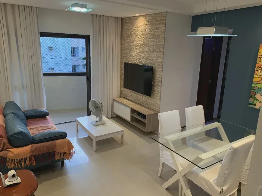 Foto 1 de Apartamento com 3 Quartos à venda, 70m² em Stiep, Salvador