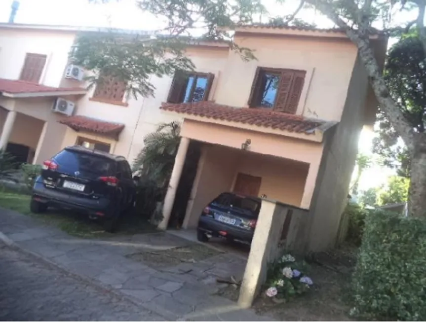 Foto 1 de Casa com 3 Quartos à venda, 110m² em Espiríto Santo, Porto Alegre