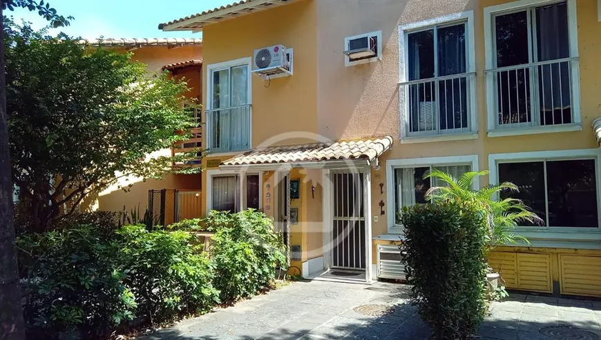 Foto 1 de Casa com 3 Quartos à venda, 69m² em Taquara, Rio de Janeiro