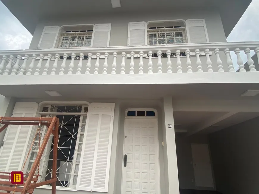 Foto 1 de Casa com 4 Quartos à venda, 192m² em Centro, Florianópolis