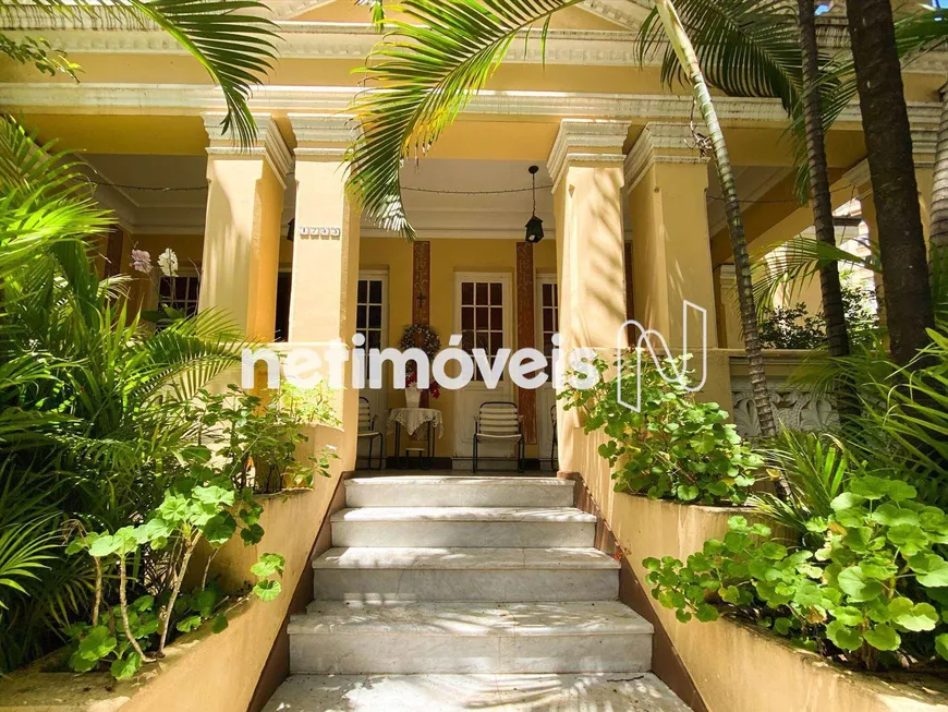 Foto 1 de Casa com 6 Quartos para venda ou aluguel, 330m² em Lourdes, Belo Horizonte