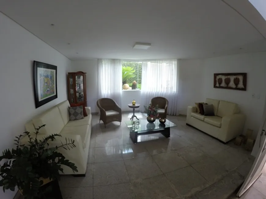 Foto 1 de Casa com 5 Quartos à venda, 267m² em Castelo, Belo Horizonte