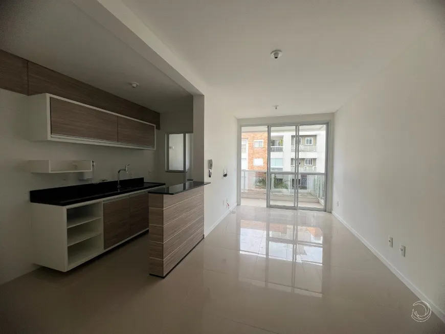 Foto 1 de Apartamento com 2 Quartos à venda, 73m² em Córrego Grande, Florianópolis