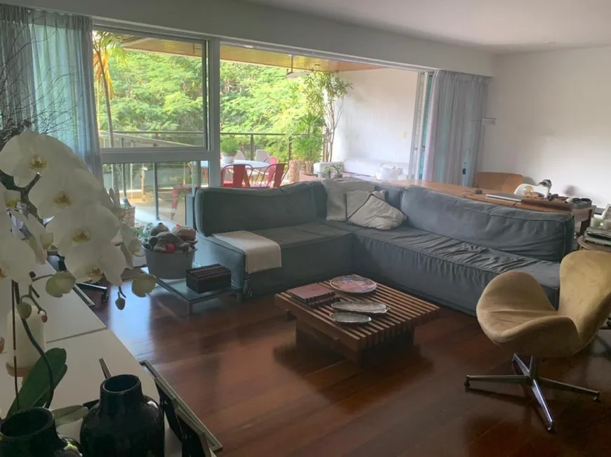 Foto 1 de Apartamento com 3 Quartos à venda, 168m² em Jardim Oceanico, Rio de Janeiro