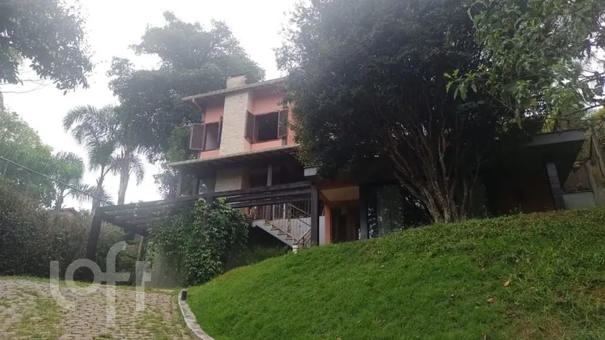 Foto 1 de Casa com 5 Quartos à venda, 251m² em Ouro Velho Mansões, Nova Lima