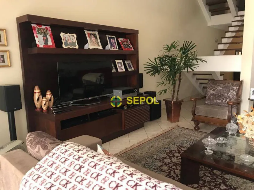 Foto 1 de Sobrado com 3 Quartos à venda, 250m² em Jardim Utinga, Santo André