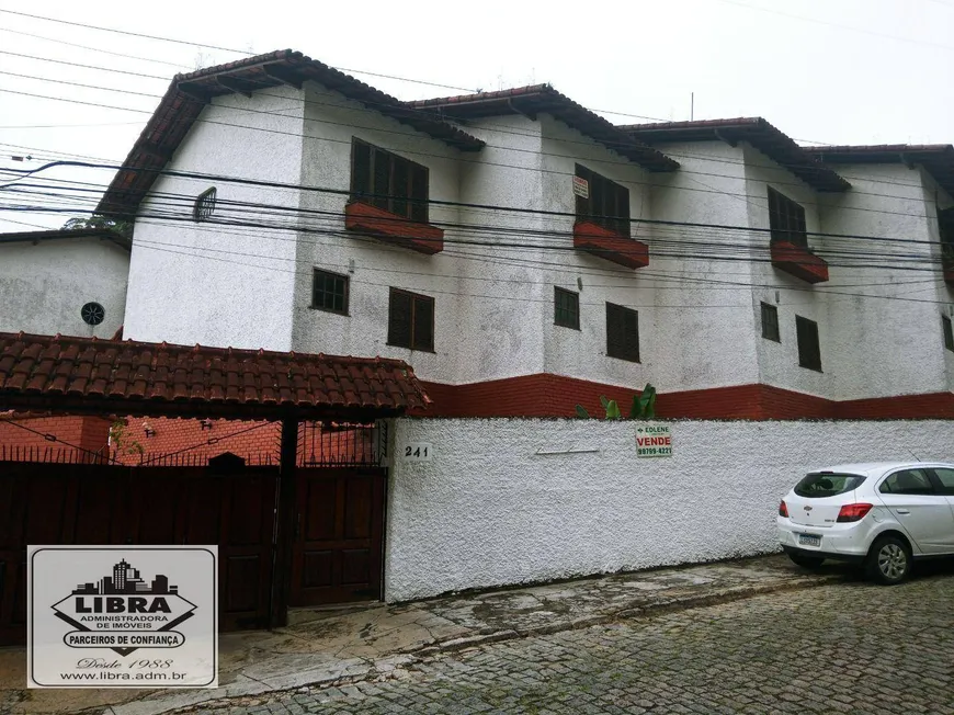 Foto 1 de Casa com 3 Quartos à venda, 60m² em Cascata dos Amores, Teresópolis
