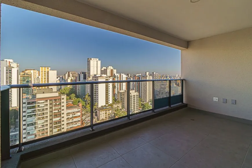 Foto 1 de Apartamento com 2 Quartos à venda, 73m² em Cerqueira César, São Paulo