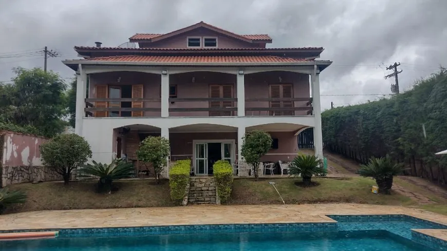 Foto 1 de Fazenda/Sítio com 5 Quartos para alugar, 325m² em Parque dos Cafezais V, Itupeva