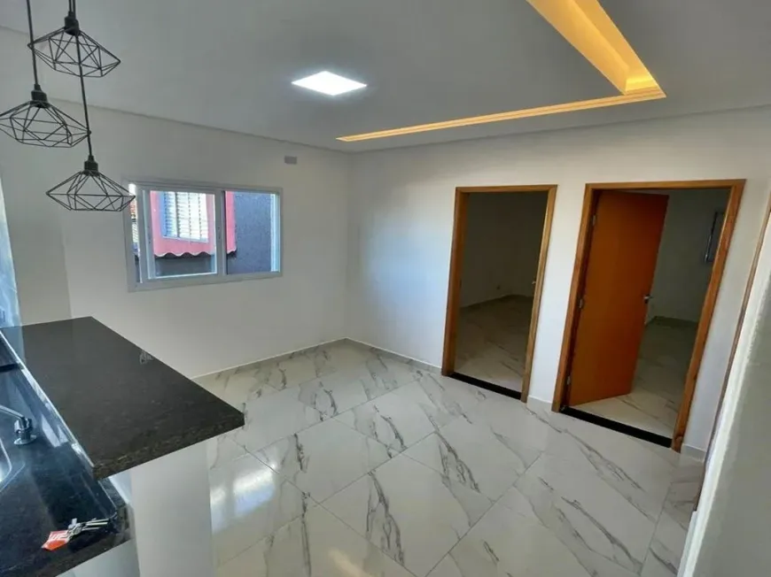 Foto 1 de Casa com 2 Quartos para alugar, 44m² em Sítio do Campo, Praia Grande