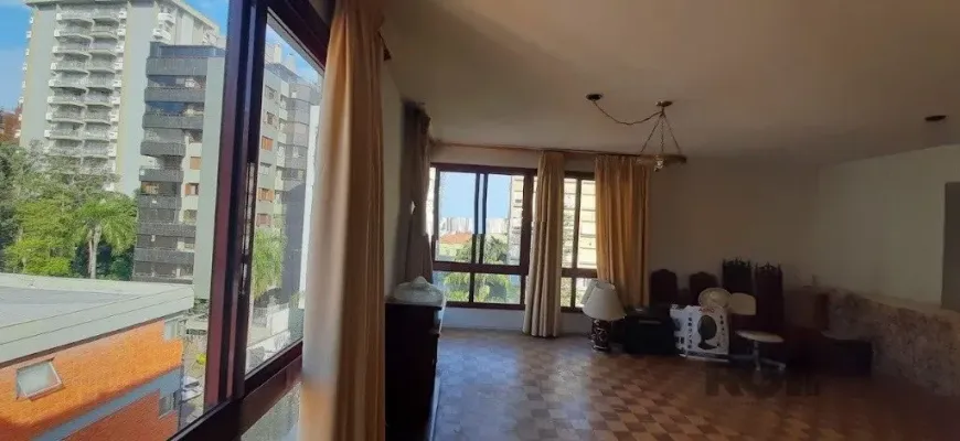 Foto 1 de Apartamento com 3 Quartos à venda, 132m² em Rio Branco, Porto Alegre