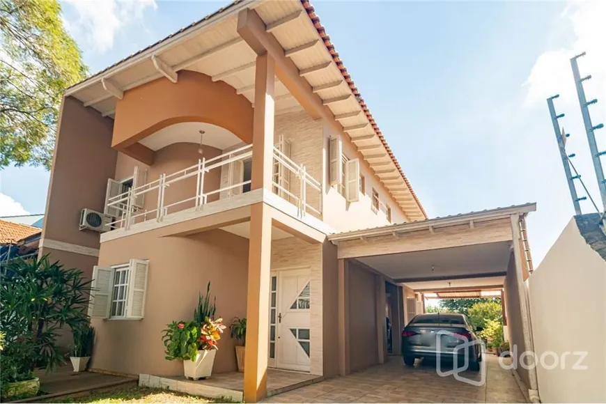 Foto 1 de Casa com 3 Quartos à venda, 215m² em Sarandi, Porto Alegre