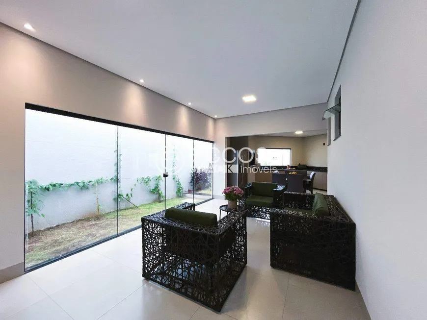 Foto 1 de Casa com 3 Quartos à venda, 220m² em Morada da Colina, Uberlândia