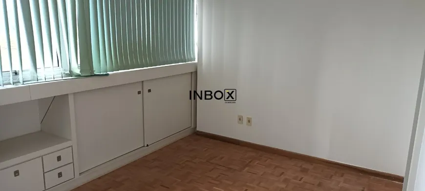 Foto 1 de Sala Comercial para alugar, 32m² em Auxiliadora, Porto Alegre