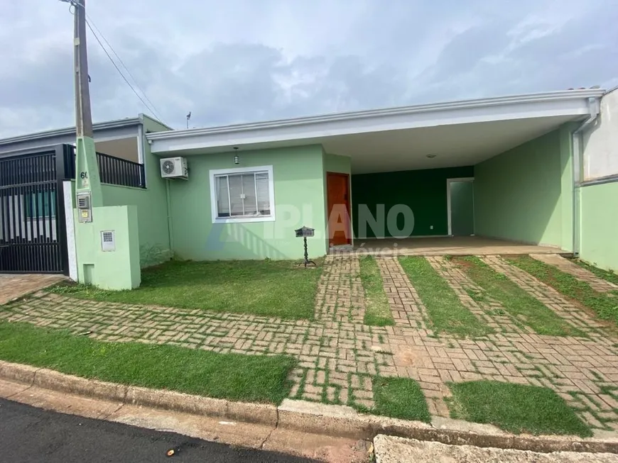 Foto 1 de Casa de Condomínio com 3 Quartos para venda ou aluguel, 180m² em Parque Fehr, São Carlos