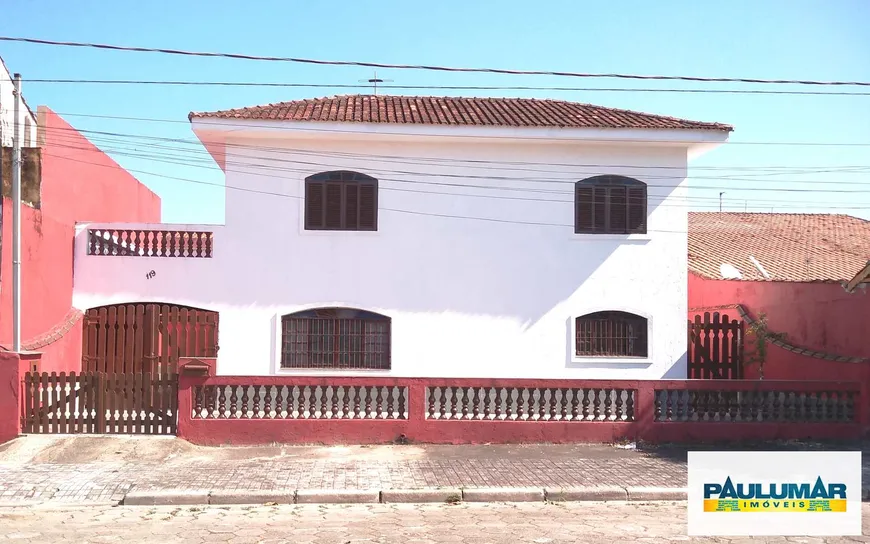 Foto 1 de Sobrado com 2 Quartos para venda ou aluguel, 116m² em Balneario Itaguai, Mongaguá