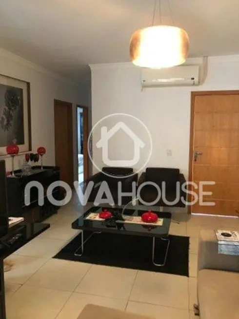 Foto 1 de Casa com 3 Quartos à venda, 86m² em Jardim Vitória, Cuiabá